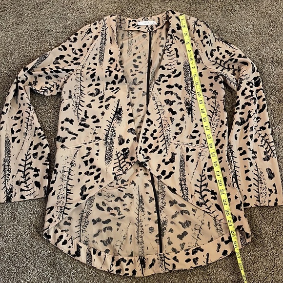 Lush Blazer - Picture 4 of 5